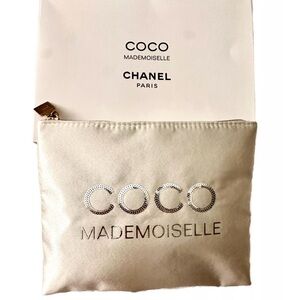 CHANEL NIB COCO Mademoiselle Cream Satin Makeup Bag/Clutch Perfume Bottle Charm